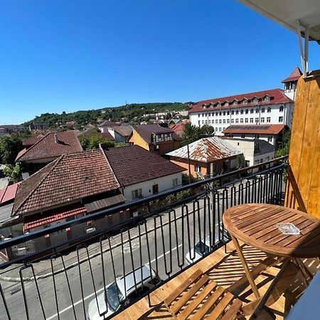شقة Apartament Centru Râmnicu Vâlcea المظهر الخارجي الصورة